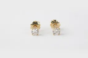 14K Yellow Gold 0.20ctw Diamond Stud Earrings (0.70g.)